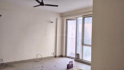 Living Room Image of 1234 Sq.ft 2 BHK Apartment / Flat for rent in Logix Blossom Greens, Sector 143 Noida for Rs. 25500