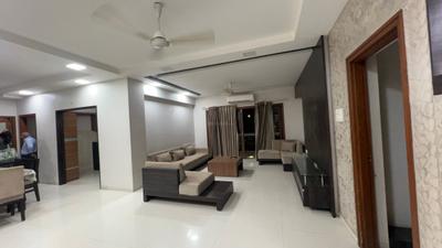 Living Room Image of 2800 Sq.ft 3 BHK Apartment / Flat for rent in Alkapuri Vadodara for Rs. 45000