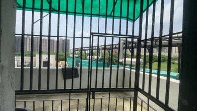Image of 600 Sq.ft 1 BHK Apartment / Flat for rent in Amrapali Dream Valley 2, Noida Extension, Greater Noida for Rs. 23000