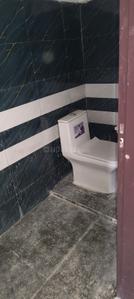 Bathroom Image of 650 Sq.ft 2.5 BHK Independent House for rent in Bichpuri Agra for Rs. 9000