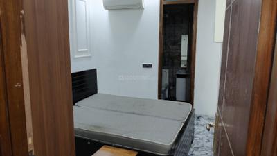 Bedroom Image of 1400 Sq.ft 2 BHK Builder Floor for rent in Sector 45 Noida for Rs. 32000