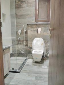 Image of 2400 Sq.ft 3 BHK Builder Floor for rent in Greater Kailash, New Delhi for Rs. 190000