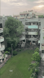 Image of 900 Sq.ft 2 BHK Apartment / Flat for sale in Vidya Apartment, Paschim Vihar, New Delhi for Rs. 10500000