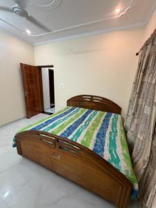 Bedroom Image of 1500 Sq.ft 2 BHK Builder Floor for rent in Vasant Vihar Phase 1 Dehradun for Rs. 24000