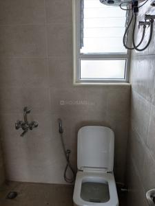 Bathroom Image of 700 Sq.ft 2 BHK Apartment / Flat for rent in Mega City, Peelamedu Coimbatore for Rs. 28000