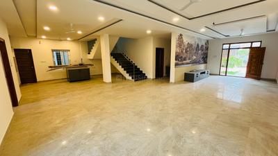 3.5 BHK Semi Furnished Villa