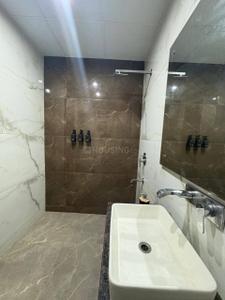 Bathroom Image of 1500 Sq.ft 2 BHK Apartment / Flat for rent in Sector 46 Gurgaon for Rs. 47000