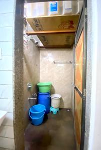 Bathroom Image of 750 Sq.ft 1 BHK Apartment / Flat for sale in Kalyan East Kalyan for Rs. 5600000