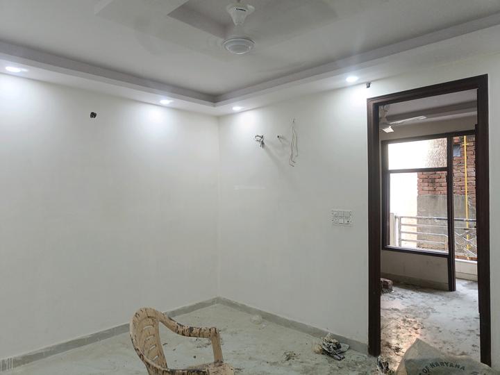 3 BHK 900 Sqft Independent Floor for sale at Govindpuri, New Delhi