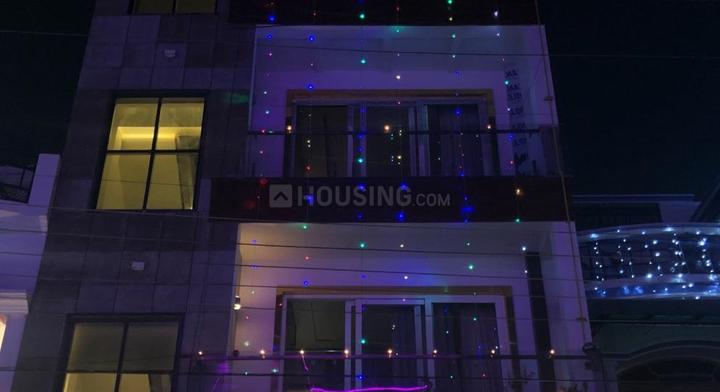 Gomti Nagar Building View 1