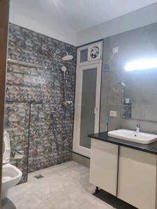 Common Bathroom Image of 2385 Sq.ft 4 BHK Apartment / Flat for sale in Wave Veridia, Wave City Ghaziabad for Rs. 28500000