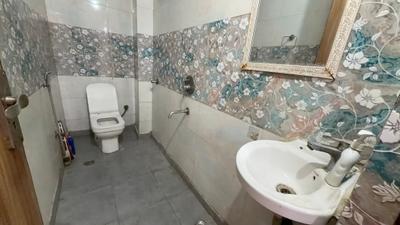 Bathroom Image of 500 Sq.ft 1 BHK Builder Floor for rent in DDA Akshardham Apartments, Sector 19 Dwarka New Delhi for Rs. 18000