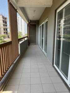 Balcony Image of 2800 Sq.ft 4 BHK Apartment / Flat for rent in Darshanam Club Life, Undera Vadodara for Rs. 42000
