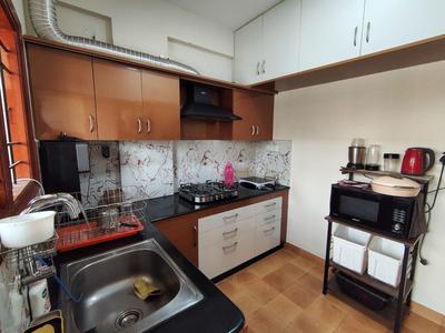 Kitchen Image of 1400 Sq.ft 3 BHK Apartment / Flat for rent in Richards Town Bengaluru for Rs. 75000