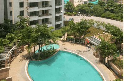 5 BHK Flat