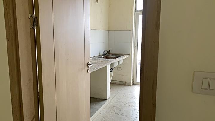 DLF Express Greens Main Image 1