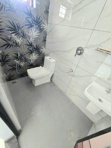 Bathroom Image of 810 Sq.ft 2 BHK Independent House for sale in Thattampady Kochi for Rs. 3700000