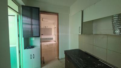 Kitchen Image of 800 Sq.ft 2 BHK Apartment / Flat for rent in UCHDPL Wave Executive Floors G, Wave City Ghaziabad for Rs. 19000