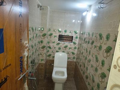 Bathroom Image of 500 Sq.ft 1 BHK Builder Floor for rent in Erragadda Hyderabad for Rs. 14000