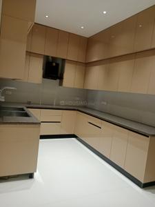 Kitchen Image of 4000 Sq.ft 4 BHK Builder Floor for rent in Sector 17 Gurgaon for Rs. 85000