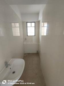 Bathroom Image of 1044 Sq.ft 2 BHK Apartment / Flat for sale in Pinnac West End Residency Wing E, Warje Pune for Rs. 10000000