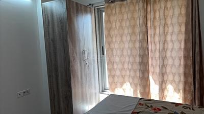Bedroom Image of 1218 Sq.ft 2 BHK Apartment / Flat for rent in Adani Aster Phase 1, Vaishno Devi Circle Ahmedabad for Rs. 35000