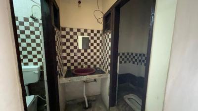 Image of 1035 Sq.ft 10 BHK Independent House for sale in Mundka, New Delhi for Rs. 16500000