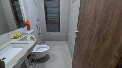 Image of 800 Sq.ft 2.5 BHK Apartment / Flat for sale in The Atmosphere Phase 1, Mulund West, Mumbai for Rs. 25000000