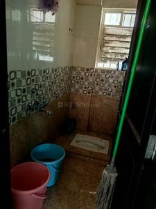 Bathroom Image of 350 Sq.ft 1 RK Apartment / Flat for rent in Kothrud Pune for Rs. 10000