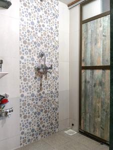 Common Bathroom Image of 500 Sq.ft 1 BHK Apartment / Flat for sale in Mulund East Mumbai for Rs. 5700000