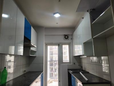 Kitchen Image of 1150 Sq.ft 2.5 BHK Apartment / Flat for rent in Gulshan Botnia, Sector 144 Noida for Rs. 36000