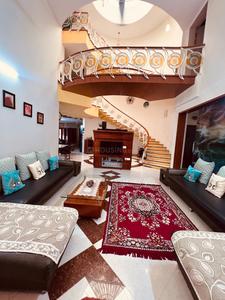 Living Room Image of 8000 Sq.ft 6 BHK Villa for sale in Bhayli Vadodara for Rs. 70000000