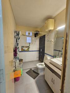 Bathroom Image of 3000 Sq.ft 3.5 BHK Builder Floor for sale in Big Block South City 2, Sector 49 Gurgaon for Rs. 42500000