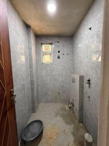 Bathroom Image of 1400 Sq.ft 3 BHK Apartment / Flat for sale in Sultanpur New Delhi for Rs. 10000000