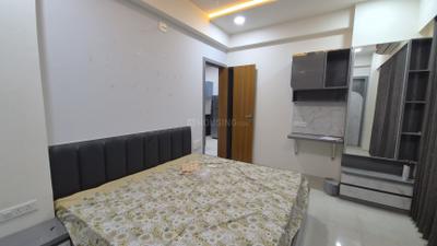 Bedroom Image of 2000 Sq.ft 3 BHK Apartment / Flat for rent in Ratnam Aurum, Vaishno Devi Circle Ahmedabad for Rs. 32000