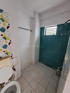 Bathroom Image of 1080 Sq.ft 2 BHK Apartment / Flat for rent in Maninagar Ahmedabad for Rs. 16000