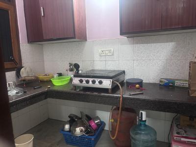 Kitchen Image of 2000 Sq.ft 1.5 BHK Builder Floor for rent in Sector 16 Faridabad for Rs. 16000