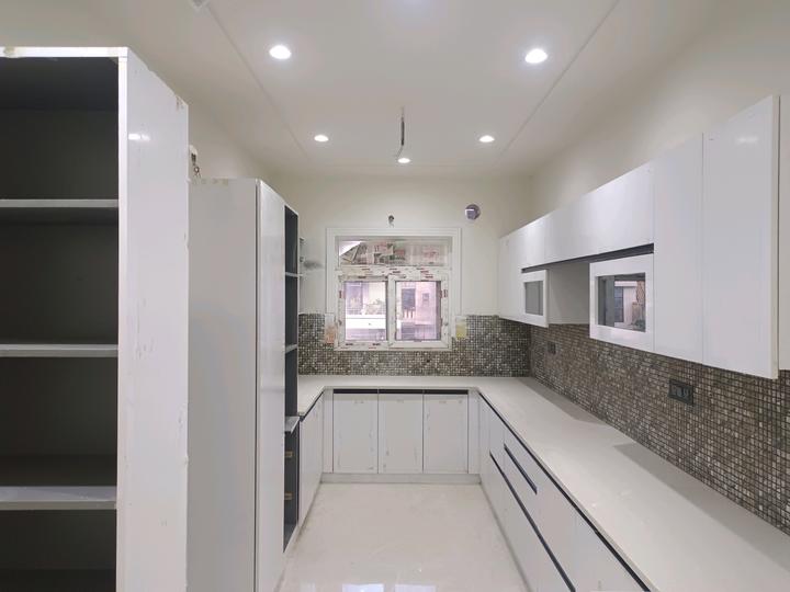 Sector 42, Green Field Colony Main Image 1