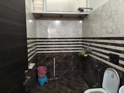 Bathroom Image of 1400 Sq.ft 3 BHK Builder Floor for rent in Mansarovar Extension Jaipur for Rs. 26000