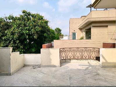 Balcony Image of 1500 Sq.ft 2 BHK Builder Floor for rent in SDR SDR Floors - 21, DLF Phase 1 Gurgaon for Rs. 43000