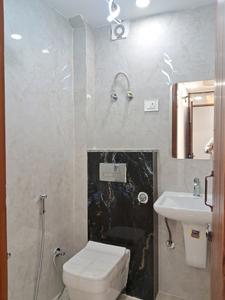 Common Bathroom Image of 700 Sq.ft 2 BHK Builder Floor for rent in Dwarka Mor New Delhi for Rs. 20500