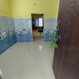 Living Room Image of 700 Sq.ft 1 BHK Builder Floor for rent in Sathuvachari Vellore for Rs. 5500