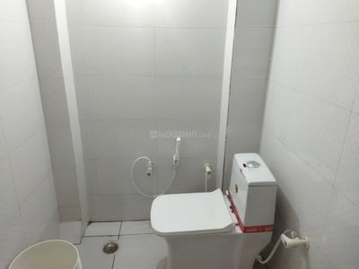 Bathroom Image of 450 Sq.ft 2 BHK Independent House for rent in Pratap Vihar Ghaziabad for Rs. 10000