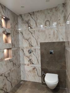 Bathroom Image of 910 Sq.ft 2 BHK Builder Floor for sale in Shalimar Bagh New Delhi for Rs. 12800000