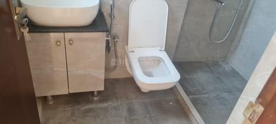 Bathroom Image of 2000 Sq.ft 3 BHK Apartment / Flat for sale in CGHS Arzoo Apartment, Sector 51 Gurgaon for Rs. 29000000