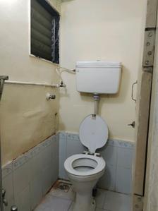 Common Bathroom Two Image of 350 Sq.ft 1 BHK Apartment / Flat for sale in Kandivali West Mumbai for Rs. 6800000