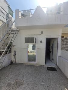 Balcony Image of 360 Sq.ft 1 RK Builder Floor for rent in Shalimar Bagh New Delhi for Rs. 13000