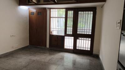 Bedroom Image of 1600 Sq.ft 3 BHK Duplex for rent in DDA Sector C Pocket 6, Vasant Kunj New Delhi for Rs. 78000