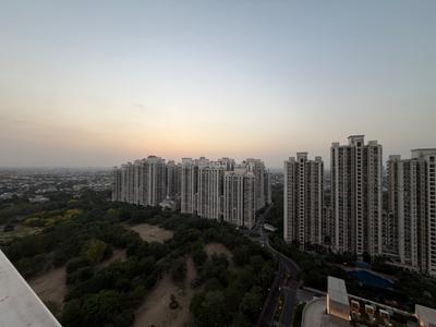 Balcony Image of 1752 Sq.ft 2 BHK Apartment / Flat for rent in DLF One Midtown, Karampura New Delhi for Rs. 72000