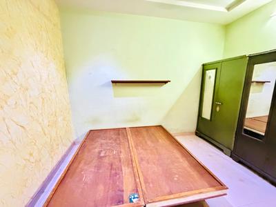 Bedroom Image of 1250 Sq.ft 1.5 BHK Apartment / Flat for rent in Satellite Ahmedabad for Rs. 20000